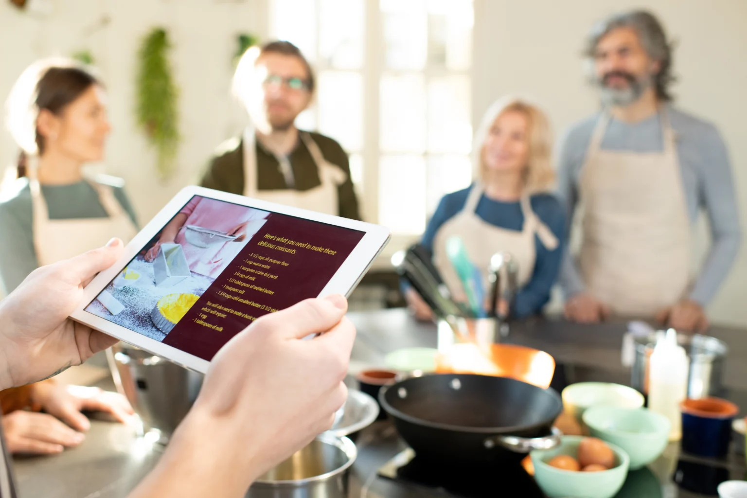 Microlearning for Hospitality: Bite-Sized Training Benefits & Implementation Guide